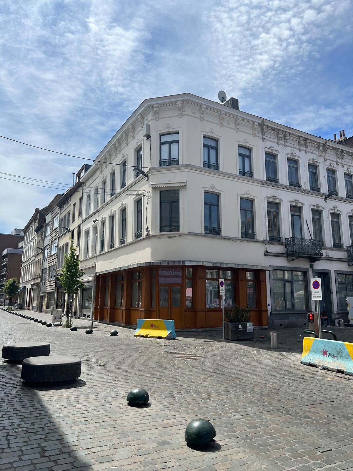 Renovation-d-un-logement-social-et-Horeca-Molenbeek